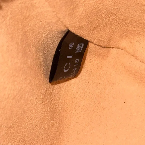 Gucci GG Marmont Matelassé Bag - Picture 5 of 7